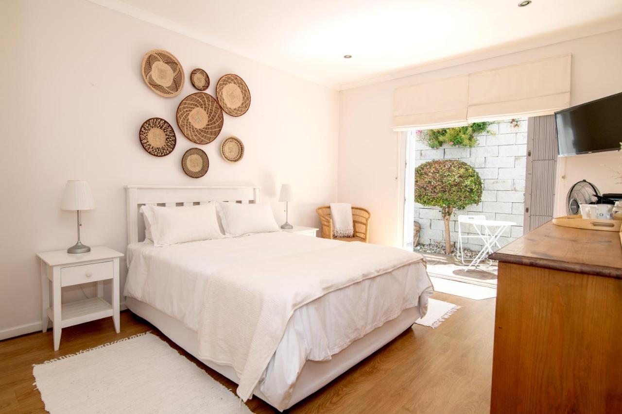 Camps Bay Guest Suite With Private Pool Cape Town Eksteriør bilde